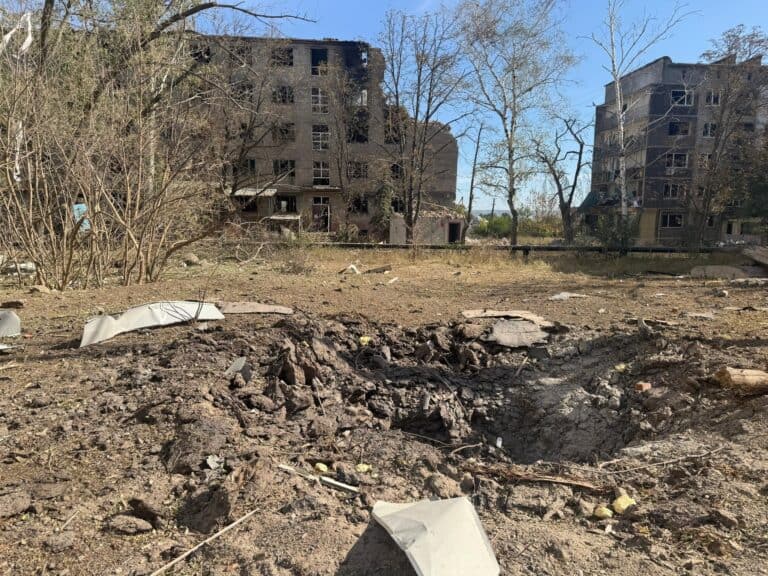 Россияне атаковали Константиновку шестью авиабомбами: повреждены жилые дома и объекты инфраструктуры