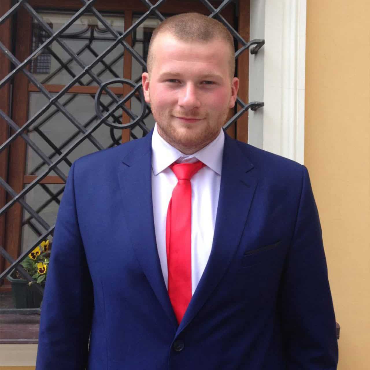 Зображення до посту: Прагнув у ССО, але воював у ДШВ під Бахмутом: згадаймо Олександра Логвіна, який боронив Кліщіївку