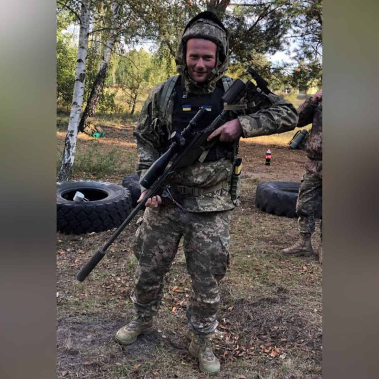 Зображення до посту: Прагнув у ССО, але воював у ДШВ під Бахмутом: згадаймо Олександра Логвіна, який боронив Кліщіївку
