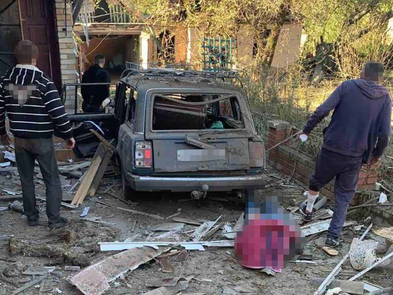Зображення до посту: Удари по Костянтинівці забрали життя трьох людей, ще щонайменше семеро дістали поранень