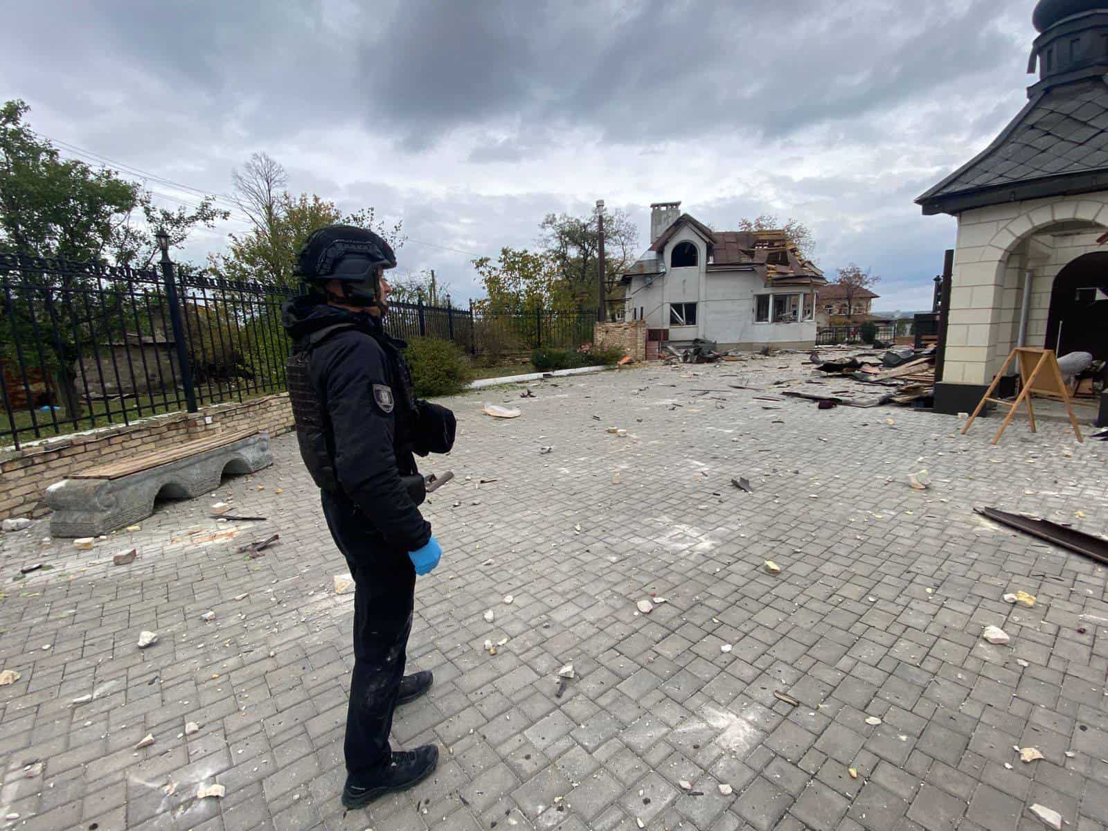 Іова Почаївський храм Горлівської єпархії Української православної церкви у Костянтинівці після удару КАБом російською армією, 11 жовтня 2025 року