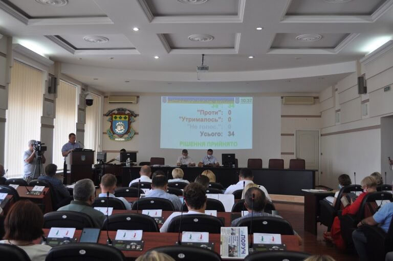 Хто з депутатів міських рад Донеччини залишається на посадах, а хто склав повноваження у 2025 році (перелік)