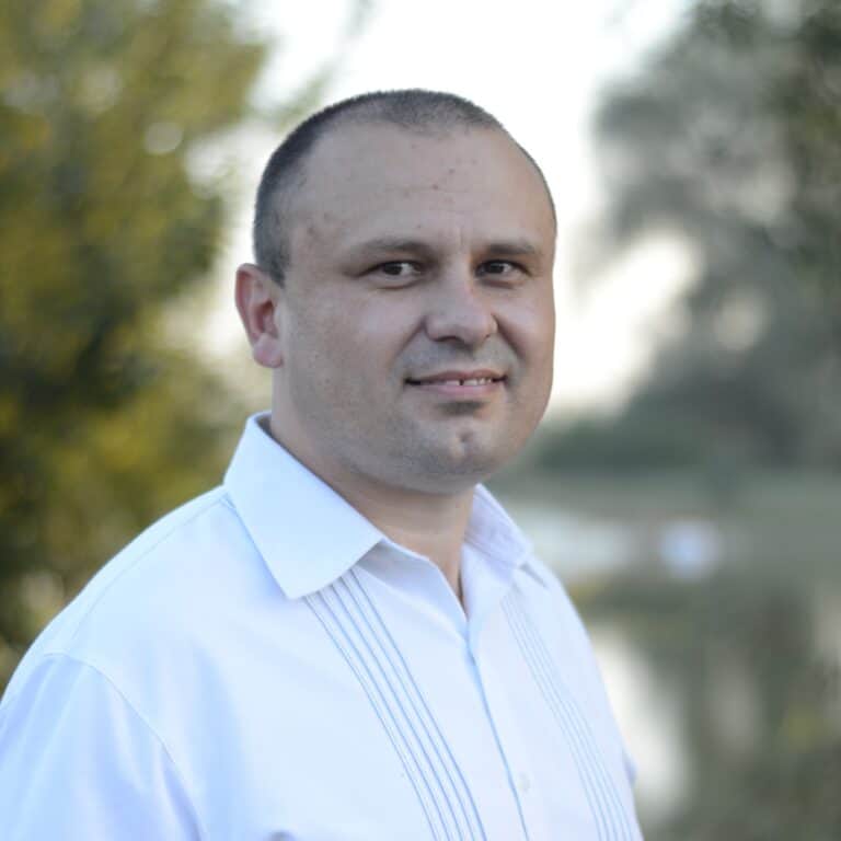 Закрив собою побратима: вшануймо добровольця з Івано-Франківщини Романа Мохняка