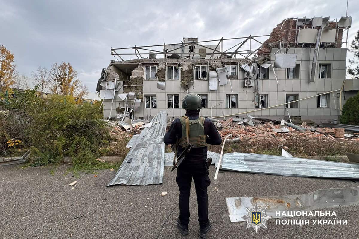 Наслідки російських атак у Донецькій області 9 жовтня 2025 року. Фото: поліція Донеччини