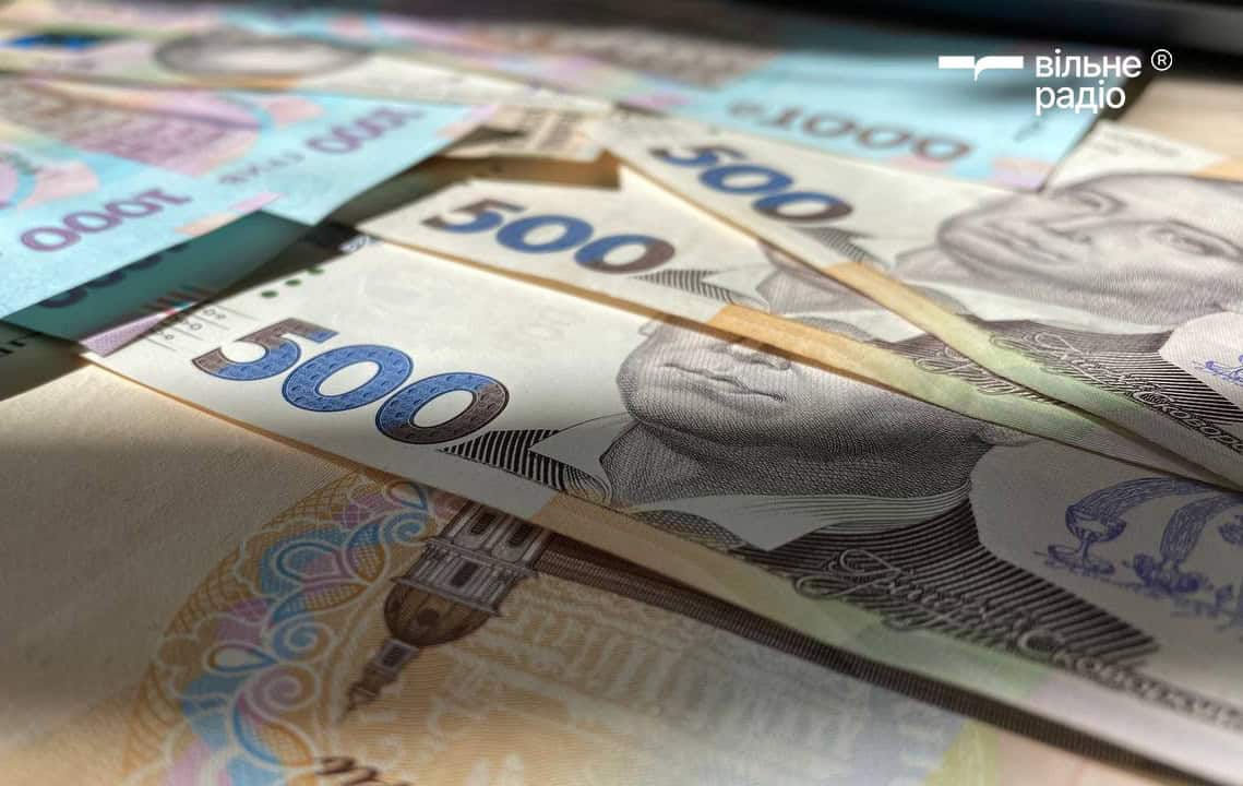З бюджету Світлодарська у 2025 році витратять 200 тисяч гривень на святкові солодкі подарунки дітям