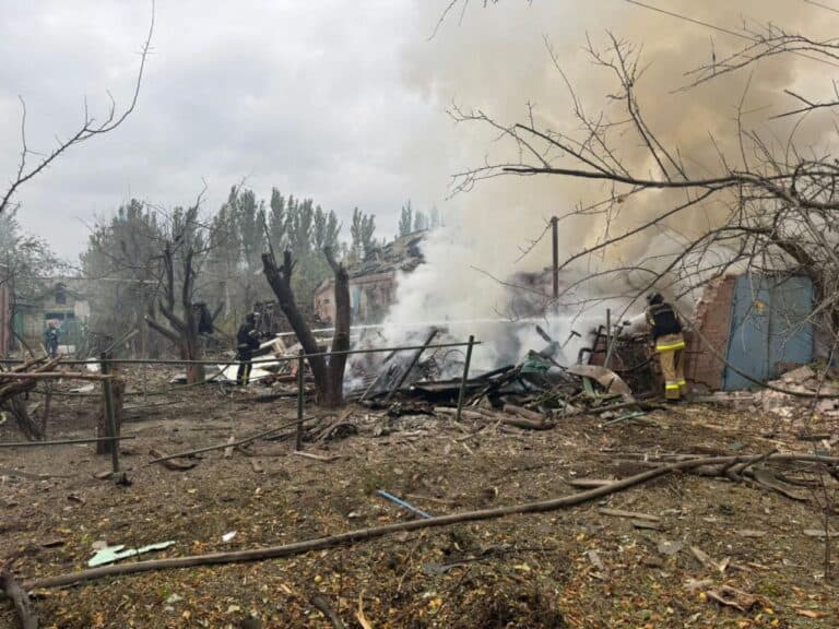 Російські військові обстріляли Слов’янськ: влучили в котельню та приватний сектор, є поранені