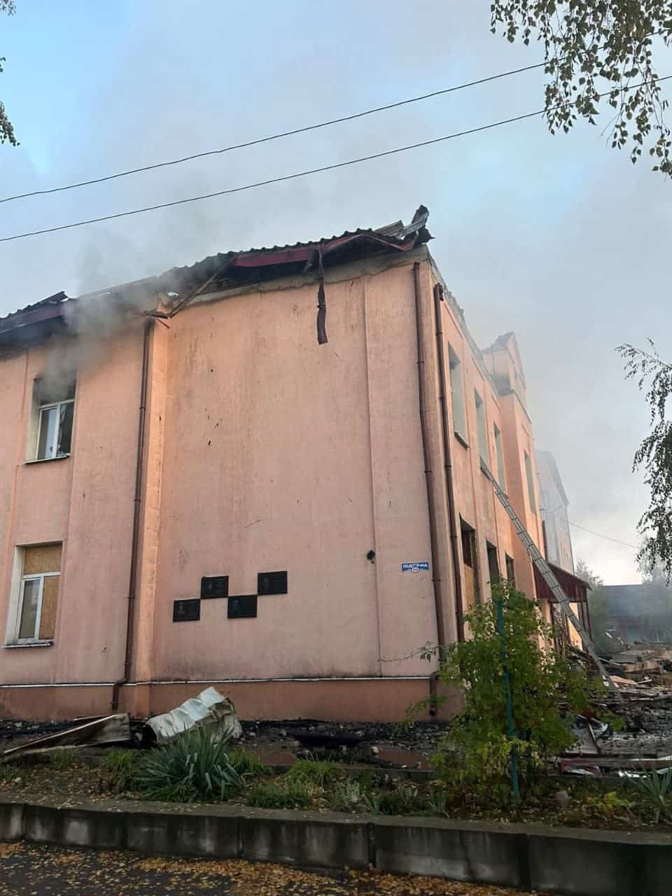 Обстріл Слов'янська 15 жовтня постраждала школа