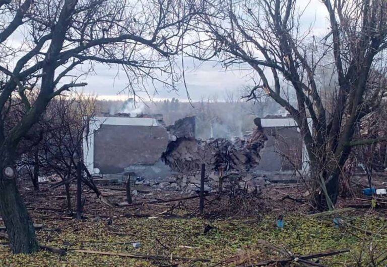 Перегляньте новину: Чотири людини загинули, ще одна дістала поранень через російські удари: доба 25 жовтня у Донецькій області (ЗВЕДЕННЯ) Чотири людини загинули, ще одна дістала поранень через російські удари: доба 25 жовтня у Донецькій області (ЗВЕДЕННЯ)