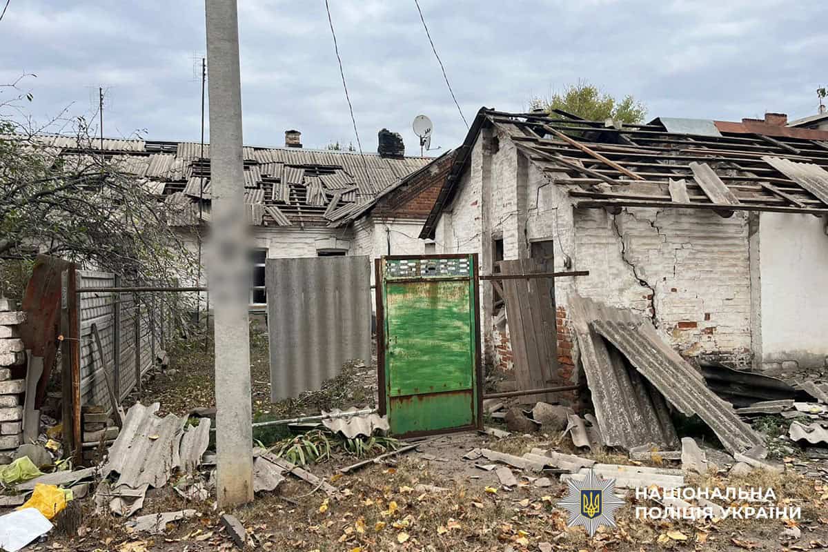 Зображення до посту: Троє загиблих та троє поранених: якими були наслідки російських ударів по Донеччині 17 жовтня (ЗВЕДЕННЯ)