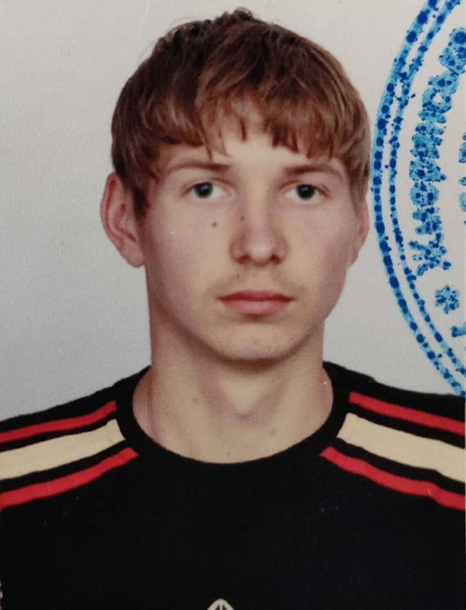 Анатолій Бортник під час навчання в коледжі. Фото з архіву родини
