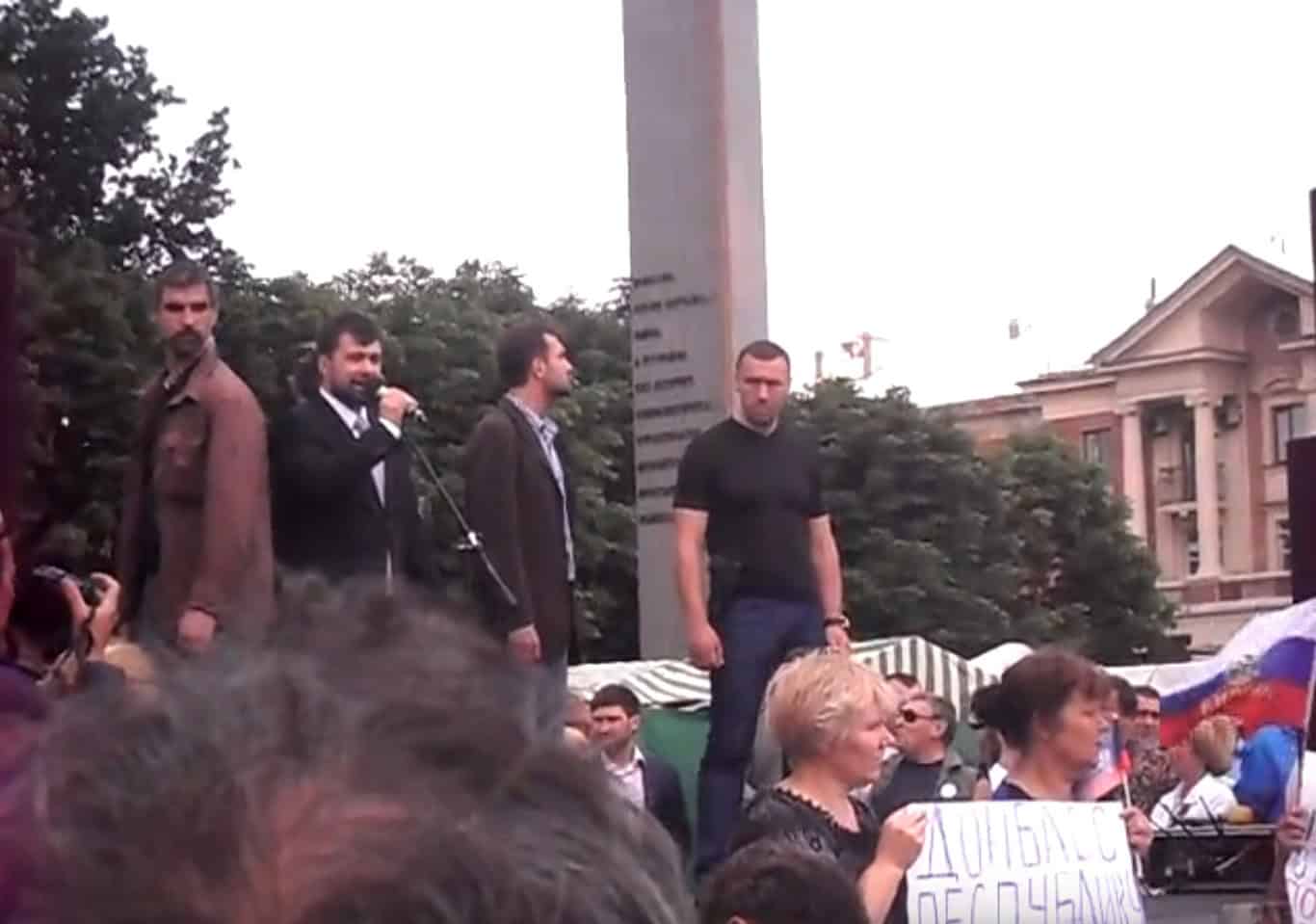 Зображення до посту: Від “нас кинув Путін” до подяк у Кремлі: біографія ватажка т.з. “ДНР” Дениса Пушиліна