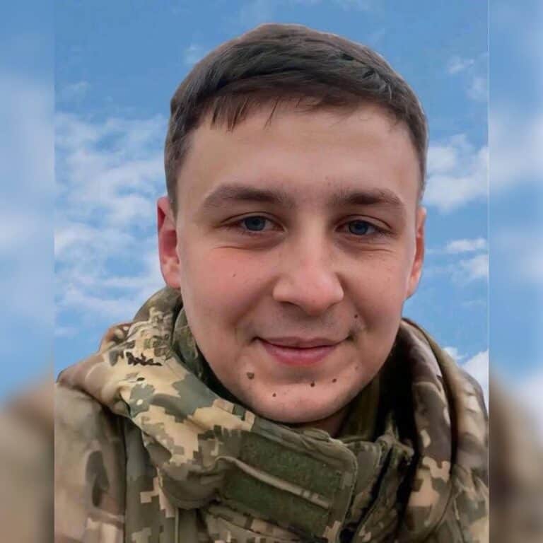 Перегляньте новину: Учился пилотировать БПЛА после службы в пехоте: почтим память Андрея Лутченка, погибшего вблизи Лимана Учился пилотировать БПЛА после службы в пехоте: почтим память Андрея Лутченка, погибшего вблизи Лимана