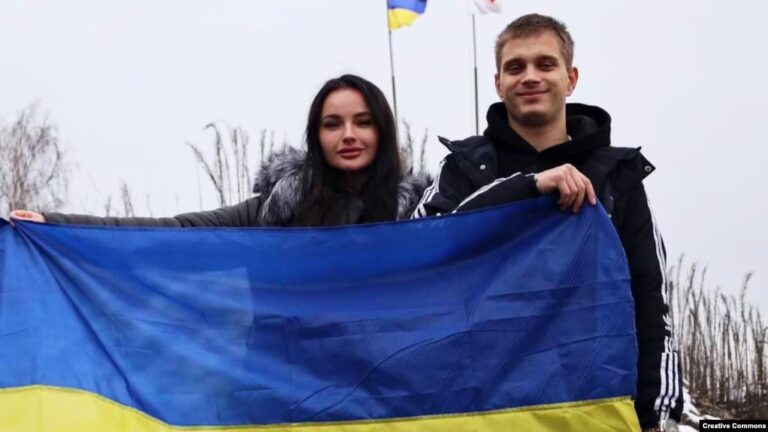 Россиянку, которая взяла «под опеку» вывезенных из Мариуполя детей, обвинили в торговле несовершеннолетними, — СМИ