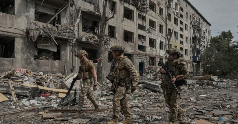 В Покровськой громаде признали разрушенными еще 12 зданий: их обследовали дистанционно