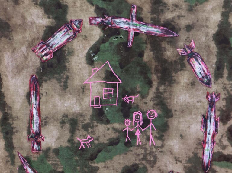 “Те, що болить”: у Києві покажуть виставку про людей у війні