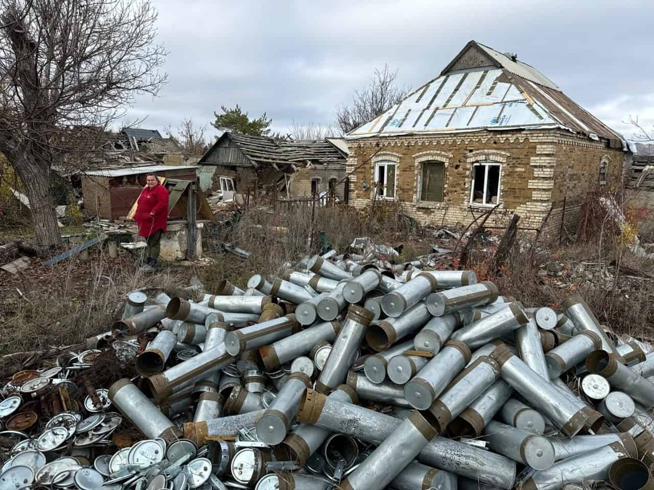 “Одна з десяти тисяч”: росіяни показали жінку, яка нібито повернулася до окупованої Мар’їнки й тепер живе там