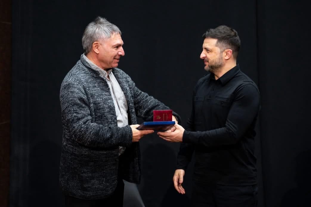Директора знищеного Маріупольського драмтеатру Геннадія Дибовського відзначили орденом князя Ярослава Мудрого