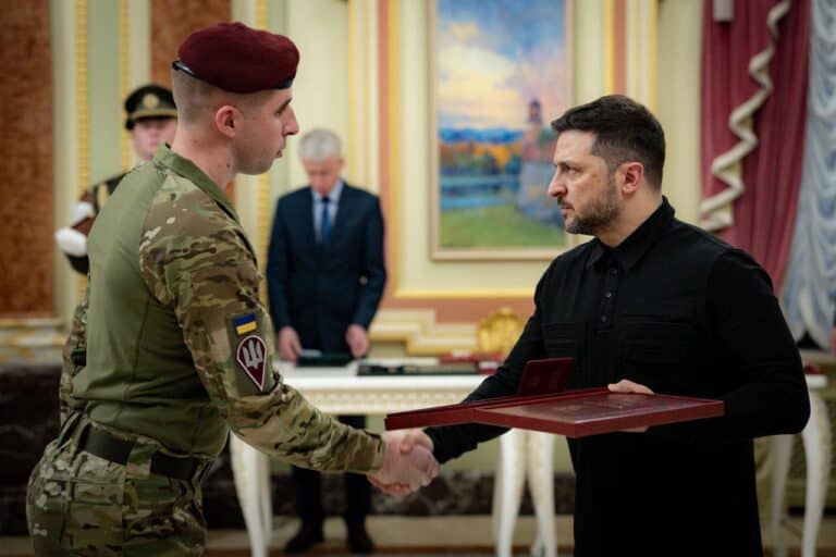 Заместитель командира 95-й бригады ВСХ Ревуцкий — Герой Украины