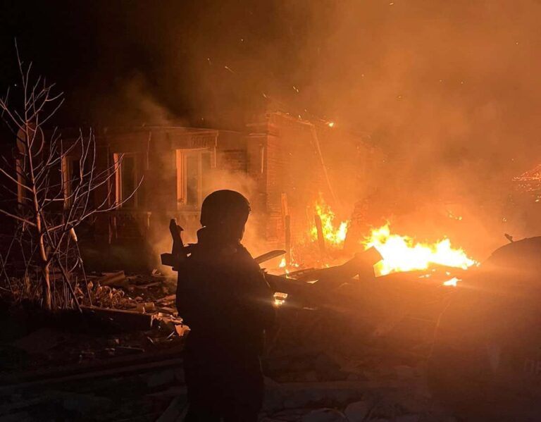 За добу на Донеччині двоє цивільних поранені через обстріли: як минуло 19 листопада в регіоні (ЗВЕДЕННЯ)