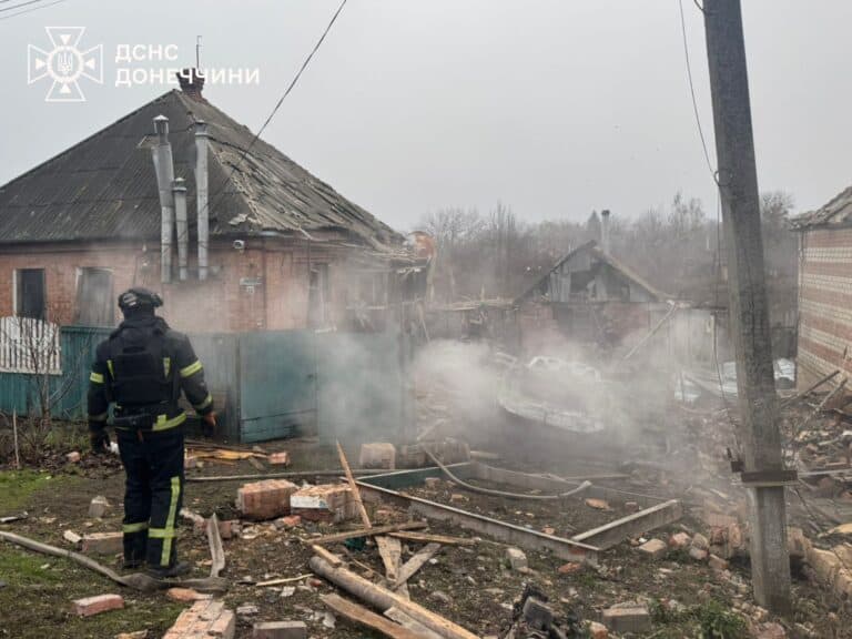 Зранку 27 листопада російські військові били по Слов’янську дронами — поранені двоє чоловіків