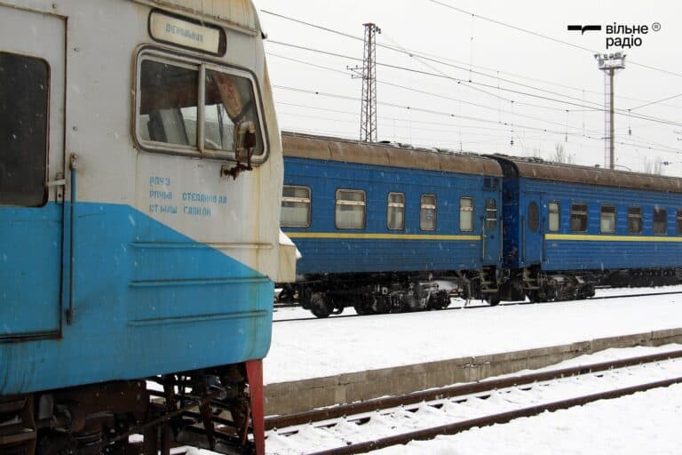 Укрзализныця отменила на 2 ноября электричку из Славянска в Райгородок и обратный маршрут