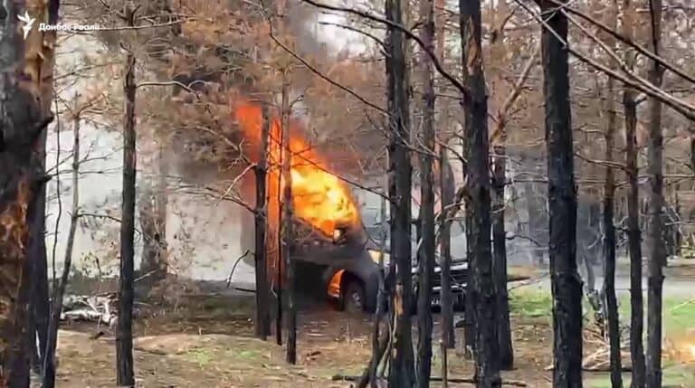 Росіяни вдарили дроном по евакуаційному авто під Лиманом, поранень зазнав американський волонтер, — медіа