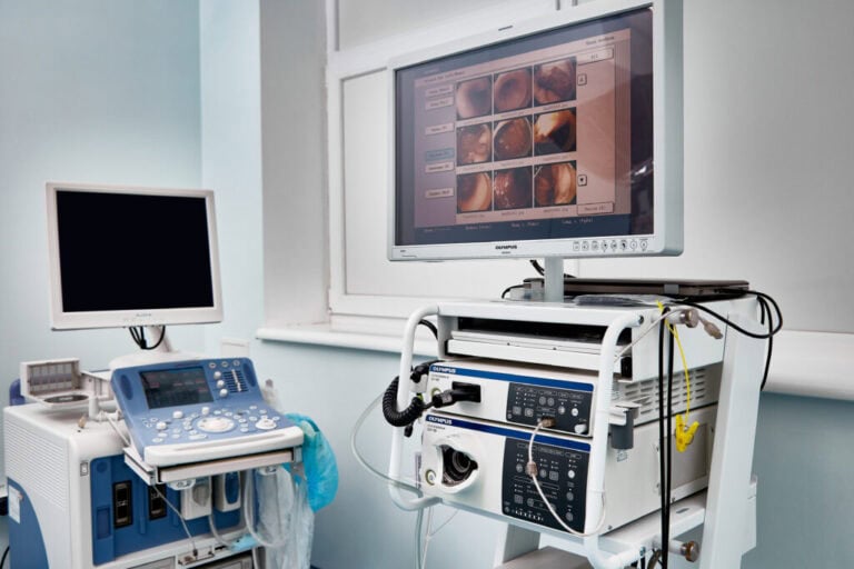 Релоцированная больница из Мариуполя покупает оборудование для операционного блока: что понадобилось медучреждению