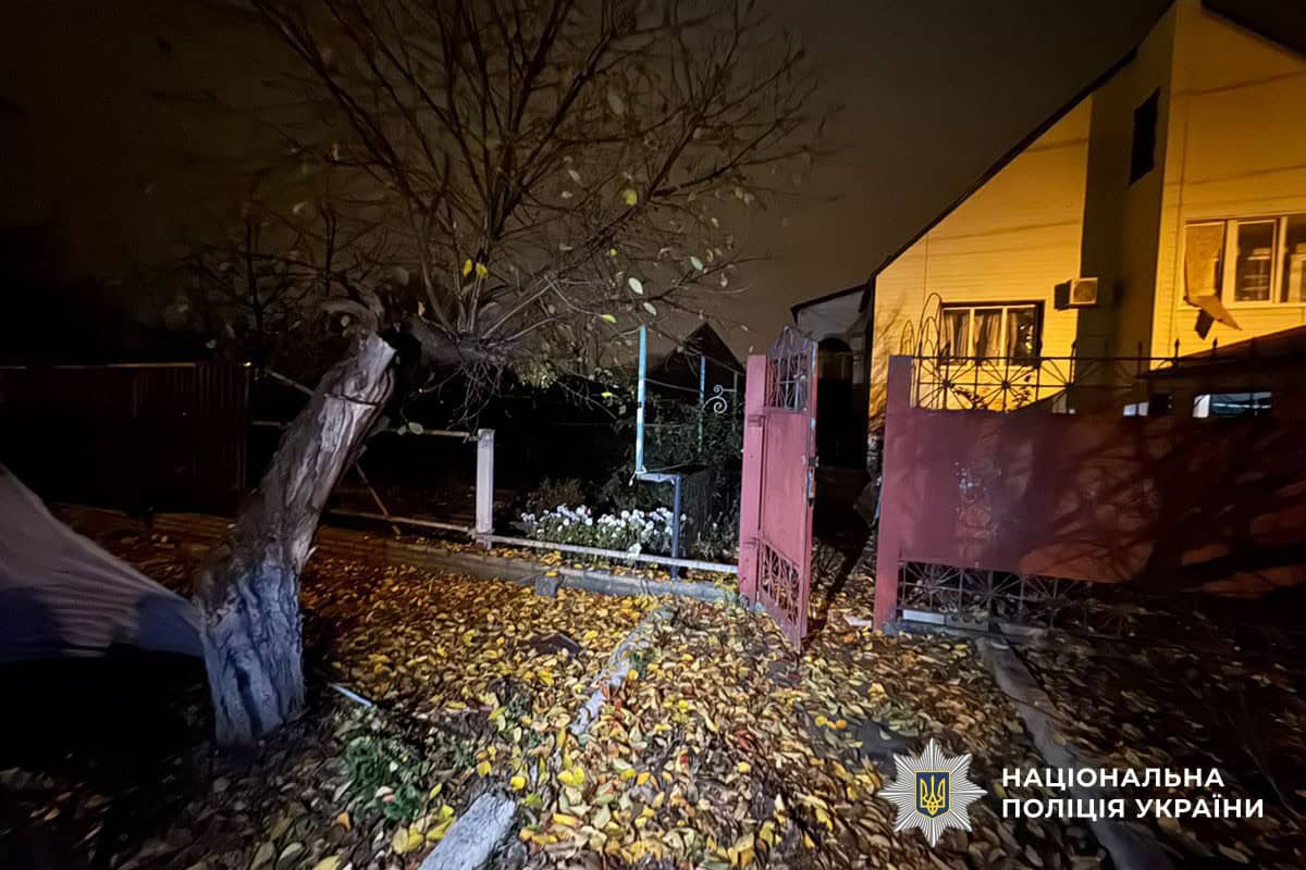 Наслідки російських атак у Донецькій області 6 листопада 2025 року. Фото: поліція Донеччини