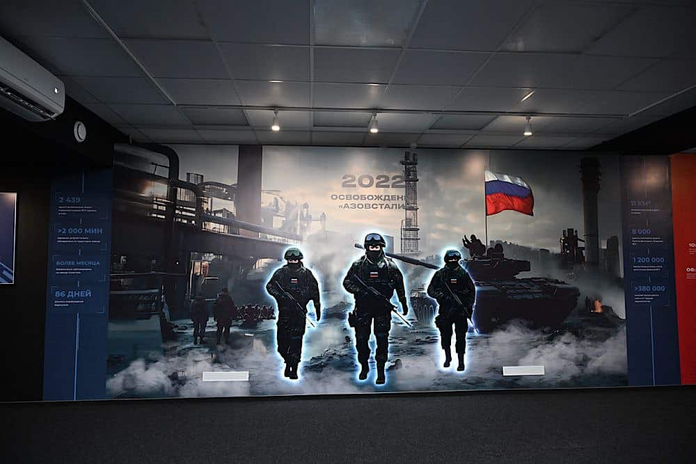 Зображення до посту: “Звели на місці руїн”: окупанти відкрили у Маріуполі музей, присвячений Другій світовій війні та вторгненню в Україну