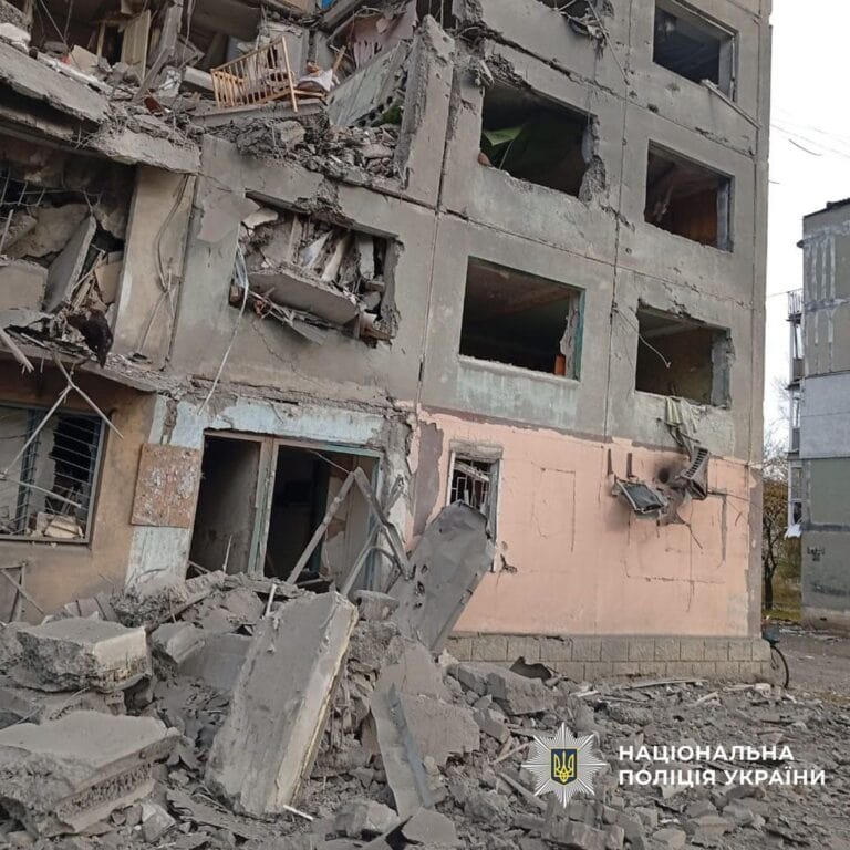 Один человек погиб, еще шестеро — ранены в результате российских ударов: сутки 4 ноября в Донецкой области (СВОДКА)