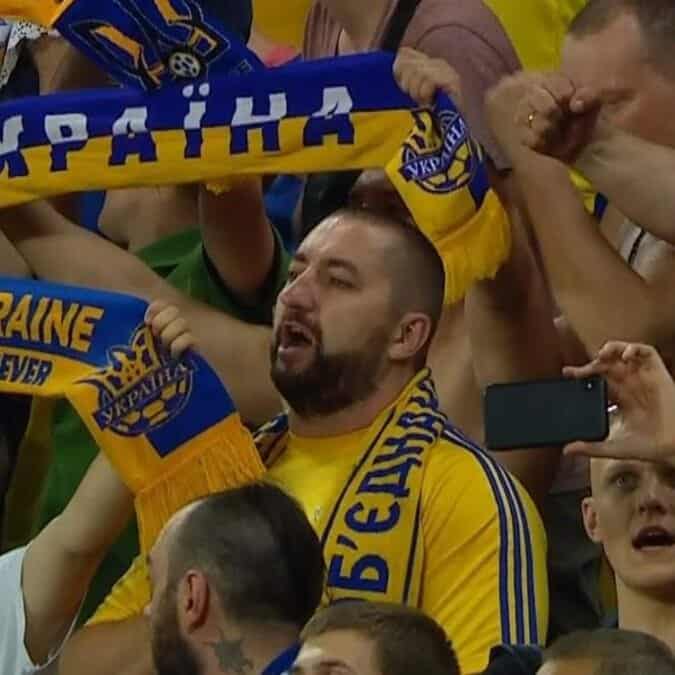 Зображення до посту: Батько трьох дітей та відданий шанувальник “Карпат”: згадаємо військового Тараса Чучмана, який загинув на Донеччині