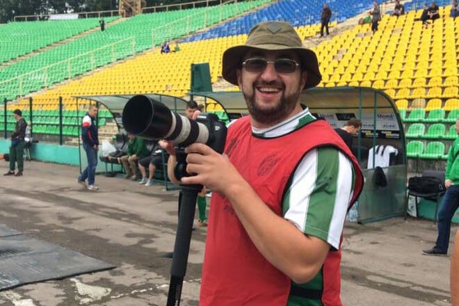 Зображення до посту: Батько трьох дітей та відданий шанувальник “Карпат”: згадаємо військового Тараса Чучмана, який загинув на Донеччині