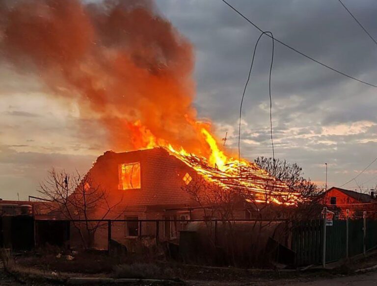 Майже 1,9 тисячі ударів по регіону, одна загибла людина: як минуло 24 листопада у Донецькій області (ЗВЕДЕННЯ)