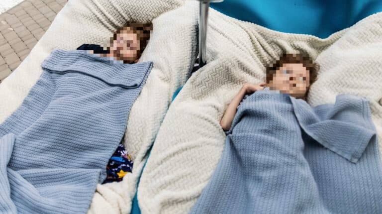 “Збирають матеріали”: чи просувається розслідування історії про прикутих до ліжка братів, які жили під опікою 10-річної дитини