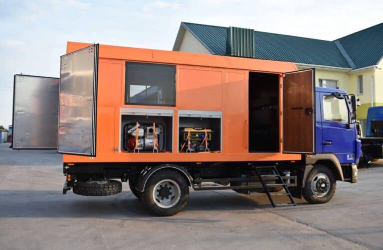 Новое оборудование для коммунальщиков: Словгосводоканал покупает аварийную мастерскую на колесах