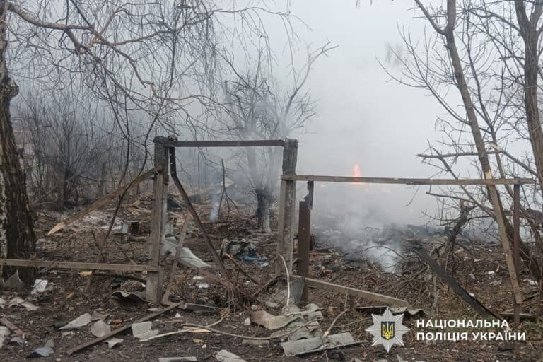Четверо поранених цивільних: якими були наслідки російських ударів по Донеччині 28 листопада (ЗВЕДЕННЯ)