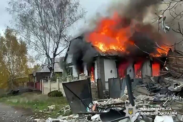 Перегляньте новину: П’ятеро загиблих та двоє поранених: якими були наслідки російських ударів по Донеччині 1 листопада (ЗВЕДЕННЯ) П’ятеро загиблих та двоє поранених: якими були наслідки російських ударів по Донеччині 1 листопада (ЗВЕДЕННЯ)