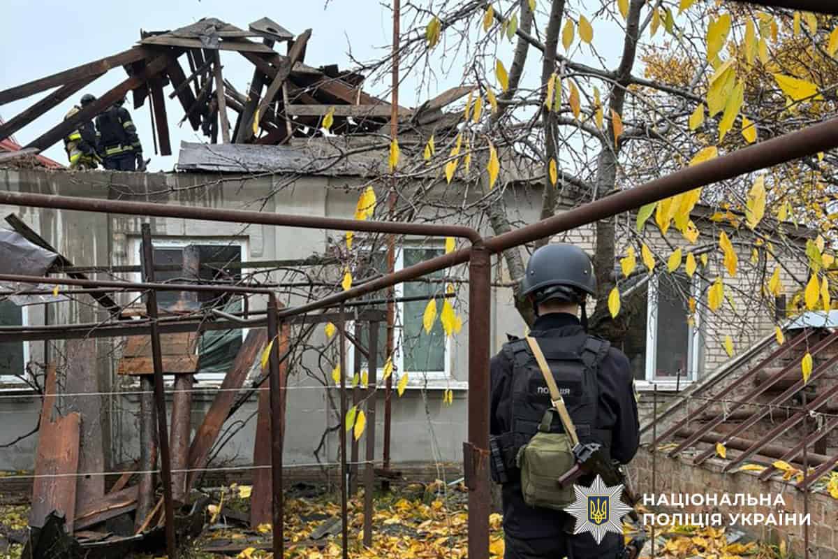 Наслідки російських атак у Донецькій області 6 листопада 2025 року. Фото: поліція Донеччини