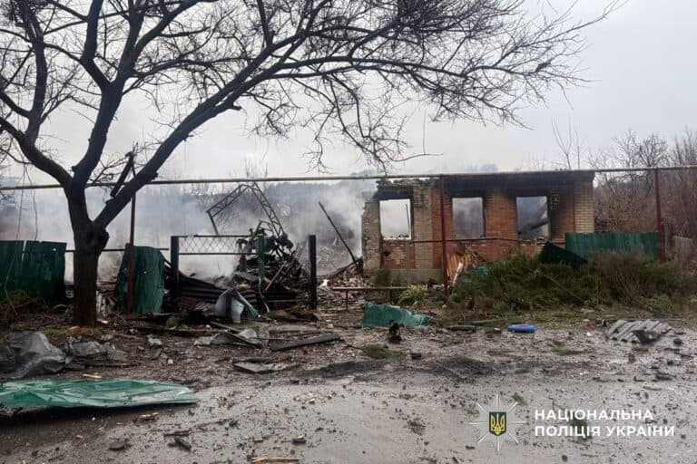 За добу четверо цивільних дістали поранень через обстріли: як на Донеччині минуло 20 листопада (ЗВЕДЕННЯ)