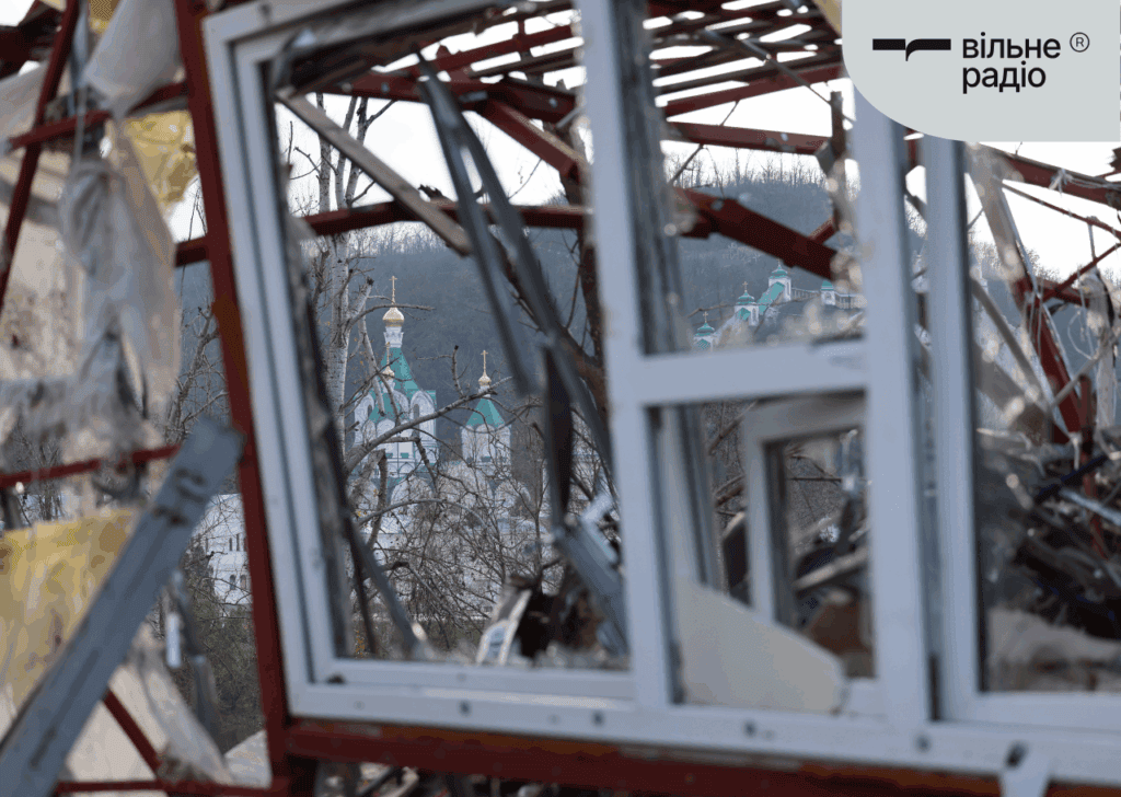 Натисни щоб дізнатись більше про: Компенсації виплатили, а будинки цілі? У Святогірську розслідують можливі порушення під час виплат за зруйноване житло