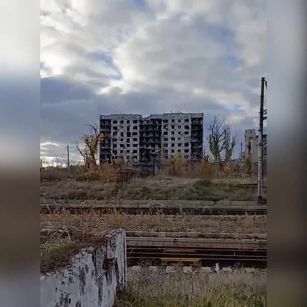 Багатоповерхівка по провулку Миколи Дяченка (колишній Пушкіна) №41 у листопаді 2025 року