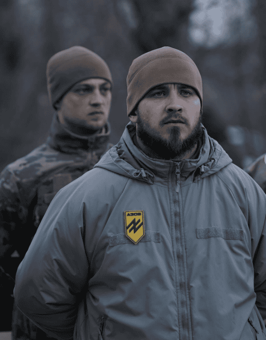 Військовий Віктор Хетчиков (на передньому плані). Фото: Instagram/mariupol_ultras