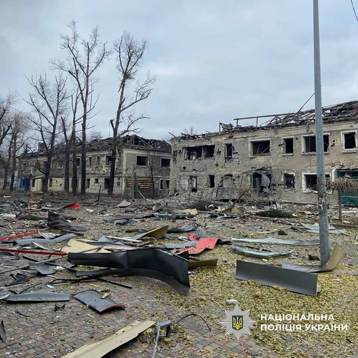 Зображення до посту: На Донеччині 7 листопада під обстрілами загинули дві людини, ще троє зазнали поранень (ЗВЕДЕННЯ)