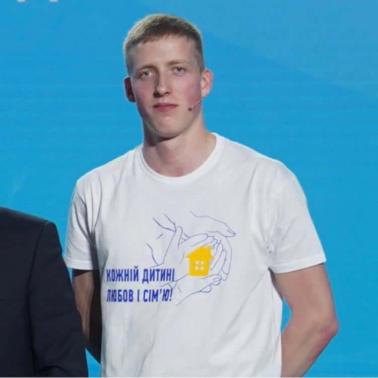 Голова Офісу дітей та молоді “ДІйМО” Кирило Невдоха пояснив, чому новорічні візити з подарунками можуть нашкодити дітям в інтернатних закладах