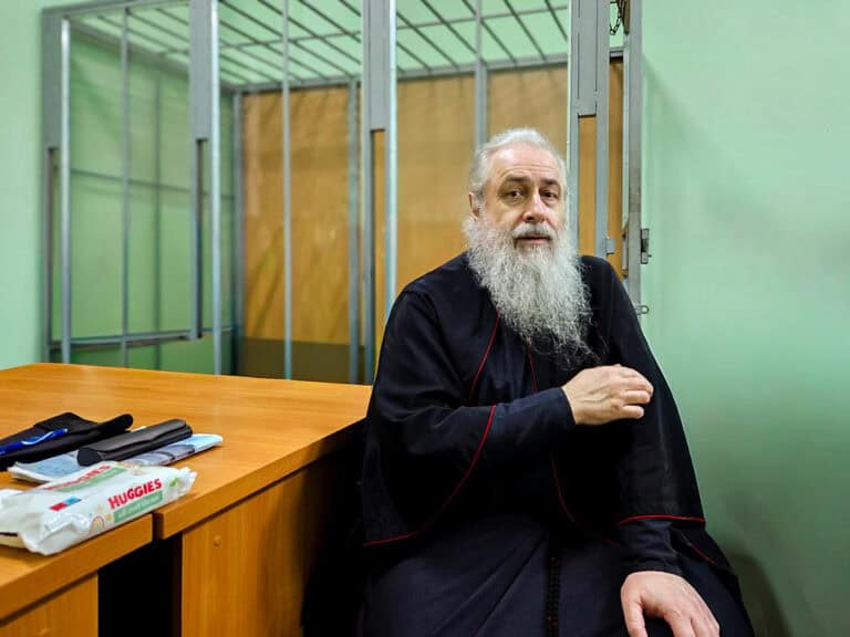 Наместник Святогорской лавры Арсений хочет обжаловать продление ареста: заседание перенесли