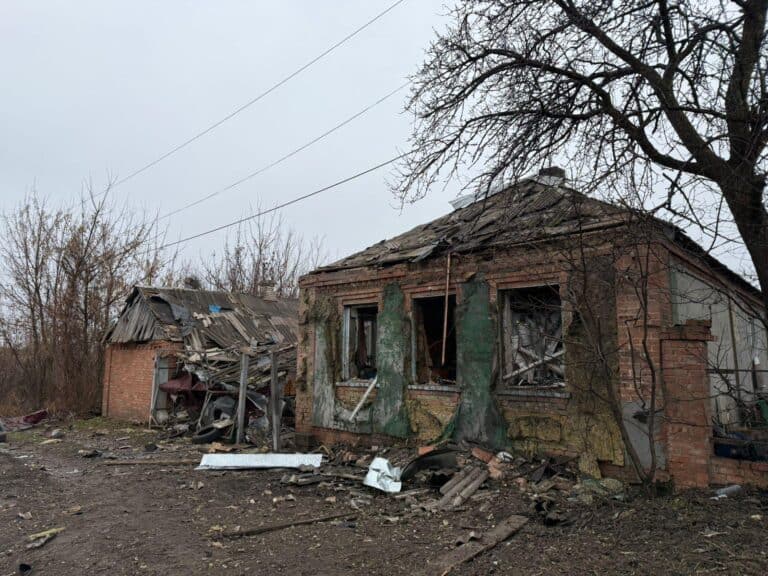 Понад десять будинків постраждали у Слов’янську через нічні й ранкові російські атаки: що відомо