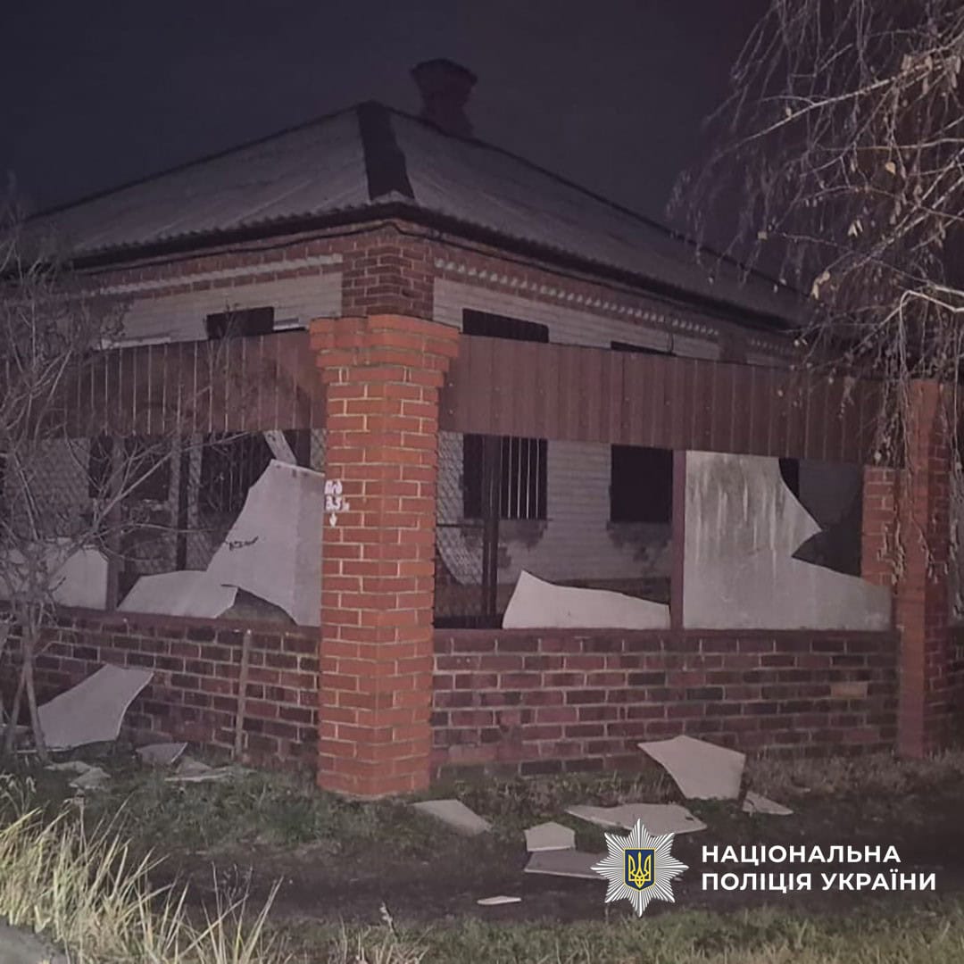 Зображення до посту: Двоє загиблих та троє поранених цивільних: якими були наслідки російських ударів по Донеччині 5 грудня (ЗВЕДЕННЯ)