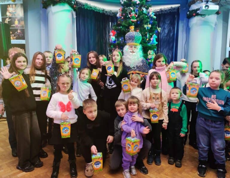 «Новогоднее чудо Донетчины»: где дети из Донетчины могут получить новогодние подарки от благотворителей
