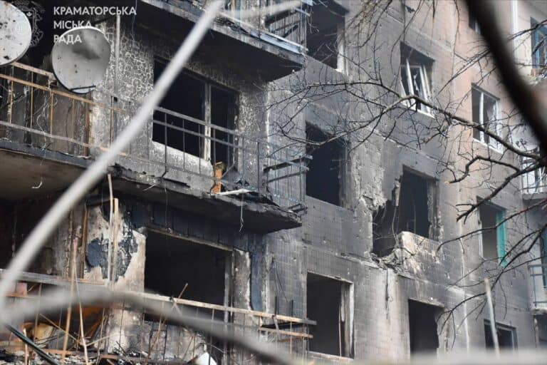 Дві краматорські багатоповерхівки на вулиці Анатолія Солов’яненка визнали знищеними: як отримати компенсацію