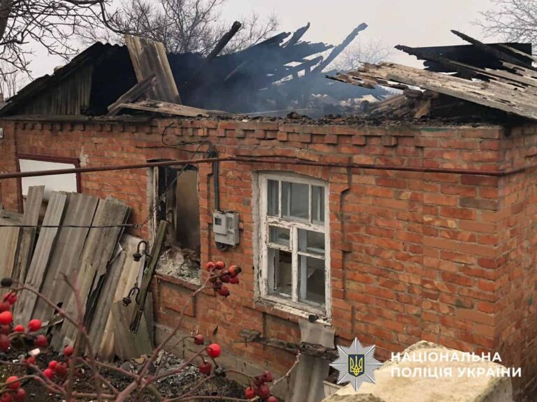 Обійшлося без жертв серед цивільних, але були руйнування: як минуло 21 грудня у Донецькій області (ЗВЕДЕННЯ)